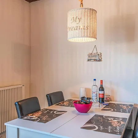 Stunning In Apartmán Friedrichskoog